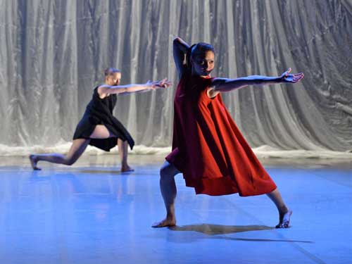 Phoenix Dance Theatre - Particle Velocity